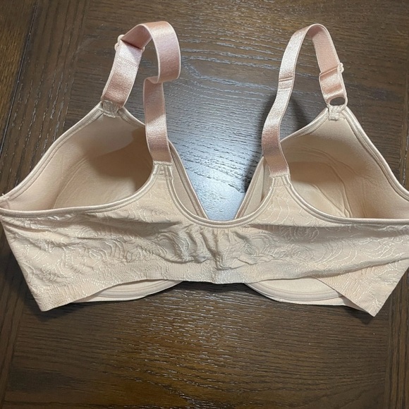 Bali Cream Full-Coverage Bra Seamless Comfort 42DD - Picture 5 of 7